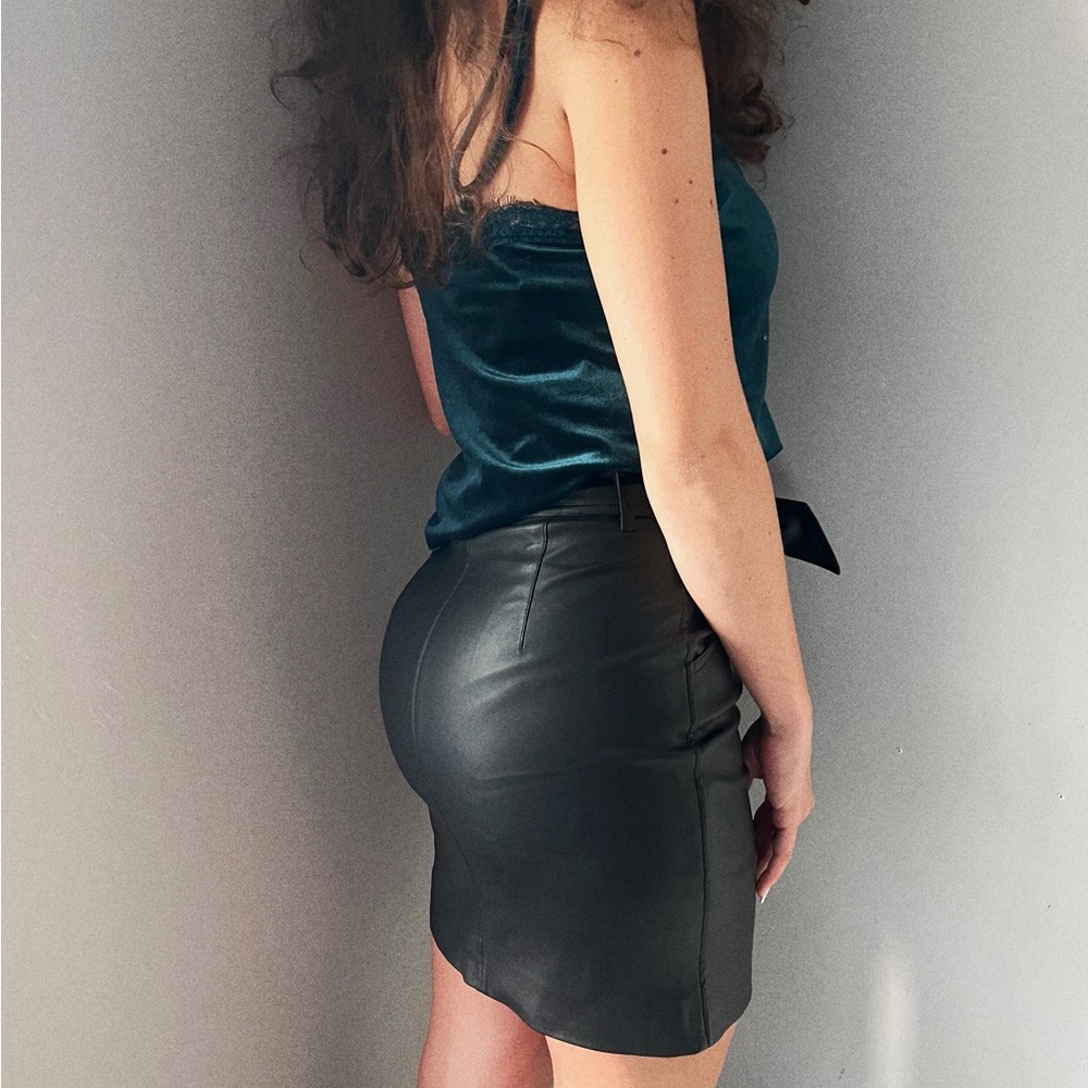 Leather skirt